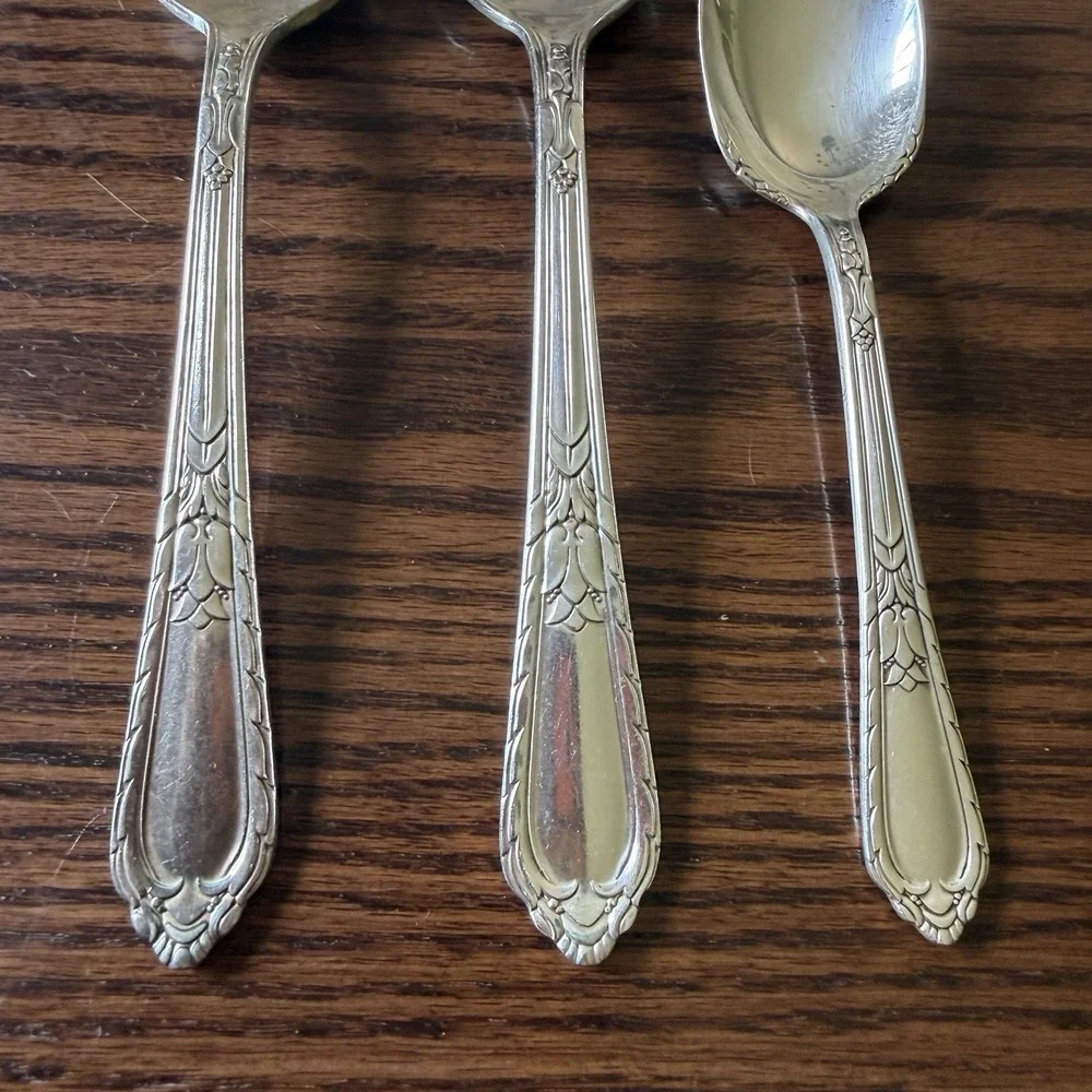 Vtg HOLMES & EDWARDS 1932 Masterpiece Silverplate 2 Serving Spoons 1 Sugar Spoon